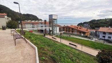 EN MARCHA EL NUEVO ASCENSOR DE ALMIRANTE GAZTAÑETA